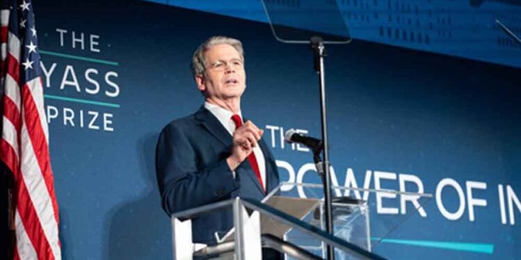 दावोस में अमेरिका का बड़ा बयान: मंत्री बेसेंट बोले– ग्रीनलैंड को यूएस में होना चाहिए