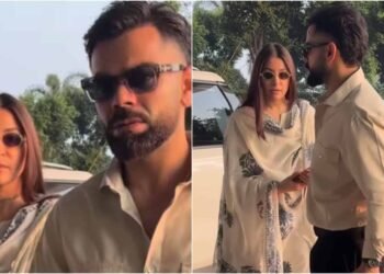 टी20 वर्ल्ड कप में पाकिस्तान पर शानदार जीत के बाद मुंबई लौटे विराट-अनुष्का