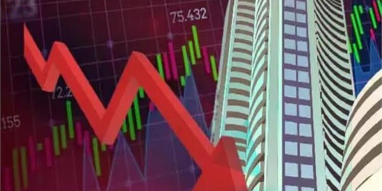 शेयर बाजार में भारी बिकवाली, सेंसेक्स 1236 अंकों की गिरावट के साथ बंद; निफ्टी 25500 के नीचे फिसला