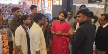 महाशिवरात्रि पर बागेश्वरधाम में भव्य शादी महोत्सव: 301 जोड़े, 12 लाख श्रद्धालु और 5 किमी तिरंगा लाइटिंग