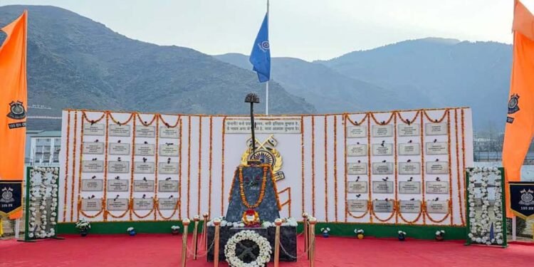 पुलवामा हमले की बरसी: पीएम मोदी ने शहीदों को दी श्रद्धांजलि, उनका साहस भारतीयों के लिए प्रेरणा