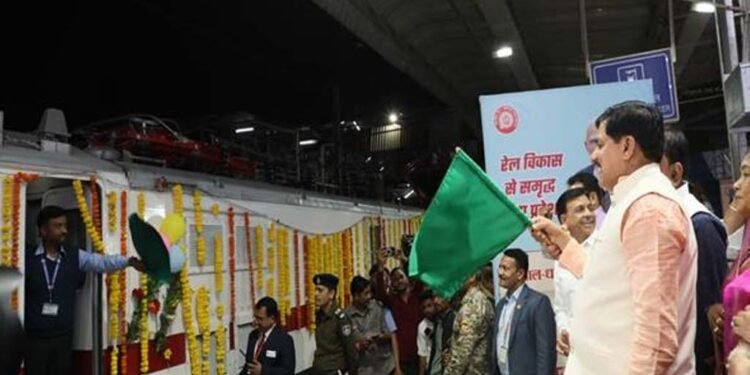 म.प्र. को नई रेल और रेल सुविधाओं की मिल रही है निरंतर सौगात : मुख्यमंत्री डॉ. यादव