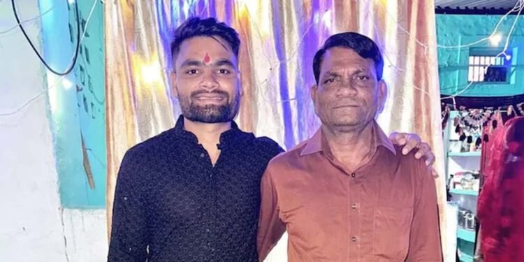 लिवर कैंर से जंग हार गए रिंकू सिंह के पिता, क्रिकेटर के घर छाया मातम