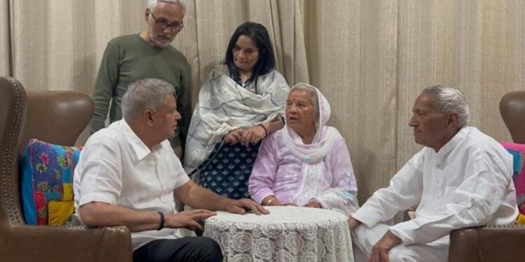 धनखड़ ने कहा- सेहत को लेकर कोई लापरवाही नहीं, स्वास्थ्य कारणों से दिया इस्तीफा, दाढ़ी वालों से डर भी लगता है