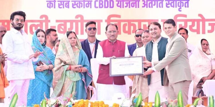 मुख्यमंत्री  विष्णुदेव साय ने सरना एथनिक रिसॉर्ट जशपुर को प्रदान किया ग्रीन लीफ अवॉर्ड