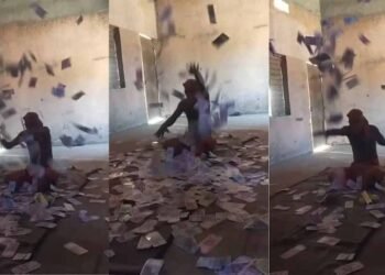 ढाई लाख को ढाई करोड़ बनाने वाले तांत्रिक की पिटाई, नोटों की बारिश कराते वीडियो वायरल