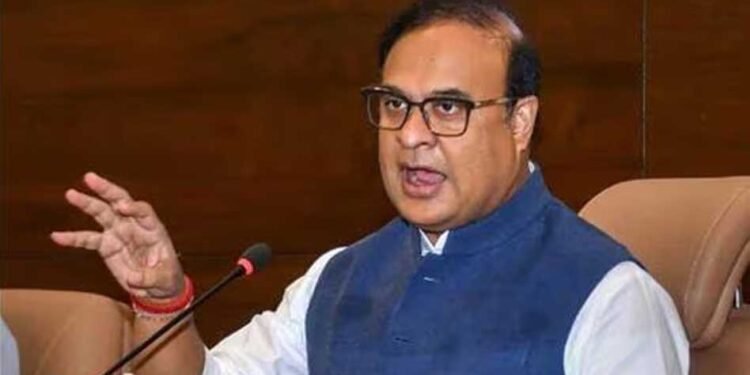 असम चुनाव से पहले हिमंता का बड़ा कदम, लाखों महिलाओं के खाते में कैश और नौकरियों में आरक्षण का ऐलान