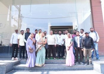 पर्यटन एवं संस्कृति मंत्री  राजेश अग्रवाल ने लखनपुर में जनप्रतिनिधियों एवं नागरिकों से की भेंट