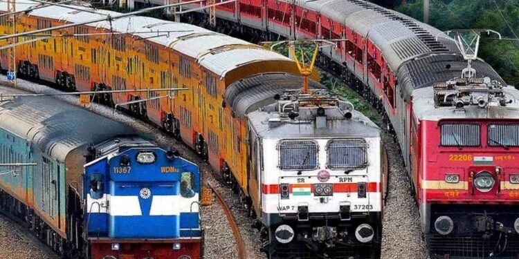 यात्रियों के लिए खुशखबरी: मार्च में 15+ होली स्पेशल ट्रेनें, जानें रूट और शेड्यूल