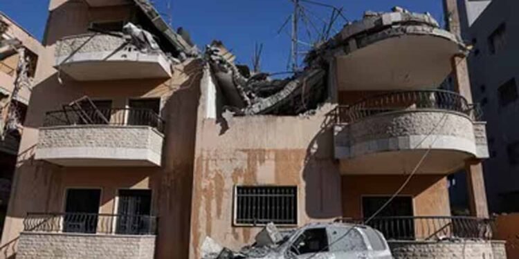 लेबनान में इजरायल का भीषण हवाई हमला, हिजबुल्लाह के कमांडर सहित मारे गए 8 आतंकी