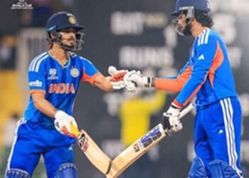 कोलंबो में हाई-वोल्टेज मुकाबला, भारत ने पाकिस्तान को दिया 176 का टारगेट