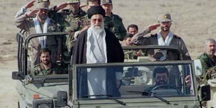 अमेरिका से टकराव के बीच ईरान ने दागी बैलिस्टिक मिसाइल, जानिए कितनी है इसकी रेंज और ताकत