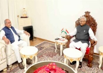 राज्यपाल पटेल से मध्यप्रदेश विधानसभा अध्यक्ष तोमर ने की सौजन्य भेंट