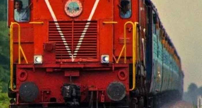 भारतीय रेलवे का बड़ा अपडेट: अब ट्रेन छूटने से 15 मिनट पहले तक बदल सकेंगे बोर्डिंग स्टेशन, जानें पूरा नियम