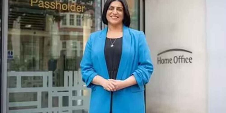 ब्रिटेन की सियासत में नया इतिहास? मुस्लिम महिला शबाना महमूद PM बनने की दौड़ में, PoK कनेक्शन पर चर्चा तेज