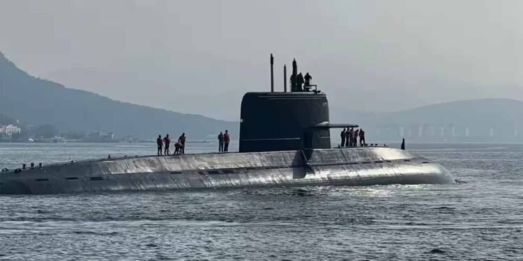 समंदर के भीतर भारत का अभेद्य किला: चीन-पाकिस्तान के लिए चुनौती