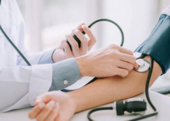 बीपी मरीजों के लिए बड़ी राहत: रोज़ दवा खाने की झंझट खत्म करने वाला नया वैज्ञानिक समाधान