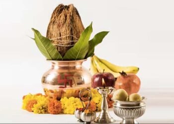 नारियल के आसान उपायों से दूर करें कर्ज की समस्या, चौंकाने वाले हैं फायदे