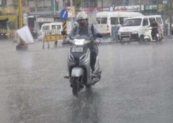 भोपाल, जबलपुर समेत आधे MP में बारिश, कई जिलों में ओले गिरने से फसलों को नुकसान; 34 जिलों में अलर्ट