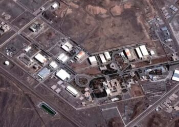 ईरान के नतांज परमाणु केंद्र पर हमला: अमेरिका और इजरायल की बमबारी