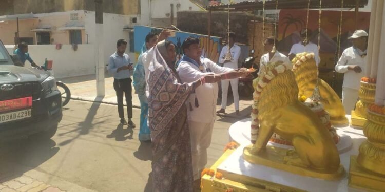 साईं बाबा की यात्रा बड़े धूमधाम से निकल गई