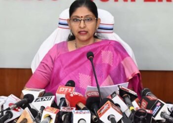 खाद्य विभाग की सचिव  रीना बाबा साहब कंगाले ने ली समीक्षा बैठक