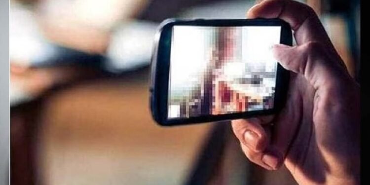 प्राइवेट फोटो से ब्लैकमेल नहीं कर पाएगा कोई, सरकारी एजेंसी ने बताया बचाव उपाय