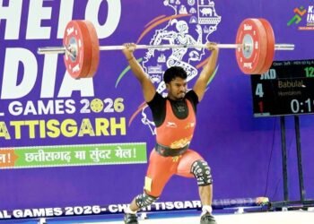 आर्थिक तंगी से जूझते हुए झारखंड के वेटलिफ्टर बाबूलाल हेम्ब्रम एक-एक मेडल के साथ बना रहे हैं अपनी पहचान