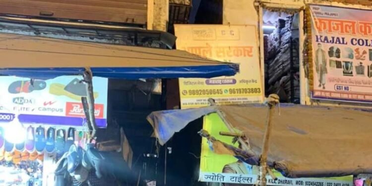 धारावी में ‘गरीबी का बाजार’, 2 घंटे की बदहाली देखने के लिए विदेशी देते हैं 15,000