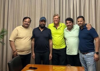 आज भी दुबई में फंसे रहेंगे एमपी के लोग: शारजाह से इंदौर की फ्लाइट कैंसिल, विजयवर्गीय ने 100 से अधिक फंसे लोगों से किया संपर्क