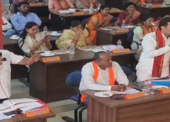 जगदलपुर निगम का 2 अरब 40 करोड़ का बजट पेश: पानी, सफाई, स्ट्रीट लाइट और पार्किंग पर खर्च होंगे पैसे