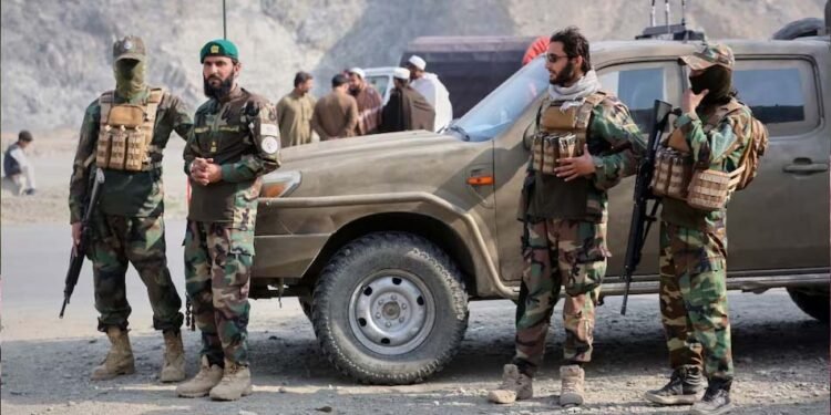तालिबान ने पाकिस्तान पर किया प्रचंड हमला, डूरंड लाइन पर दो नई पोस्ट कब्जाई, युद्ध तेज