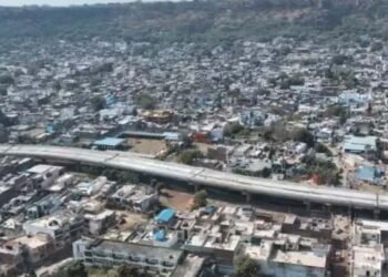 ग्वालियर में बन रहा MP का पहला एलिवेटेड रोड, स्वर्ण रेखा नदी पर 13.85 KM लंबी सड़क में 293 पिलर और 14 लूप; भोपाल-इंदौर में नहीं है ऐसा