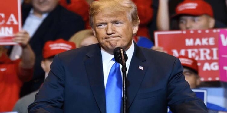 जंग के बीच ट्रंप को मिली बड़ी शिकस्त, US पर ₹16 लाख करोड़ का नुकसान, भारत को राहत