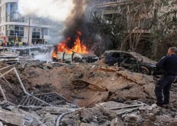 अबू धाबी पर ईरान का मिसाइल हमला, मलबा गिरने से भारतीय नागरिक की मौत