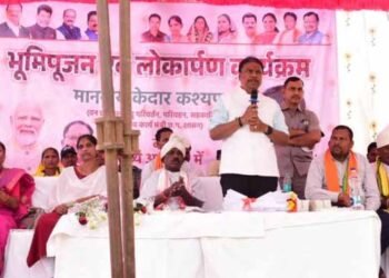 वन मंत्री  कश्यप ने ग्राम बेतबेड़ा में 83 लाख 50 हजार रुपये के 14 विकास कार्यों का किया भूमिपूजन