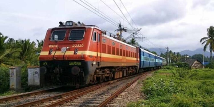 रेल यात्रियों के लिए बड़ी खबर: छत्तीसगढ़ से गुजरने वाली 14 ट्रेनें रद्द, गोंदिया में मरम्मत कार्य जारी