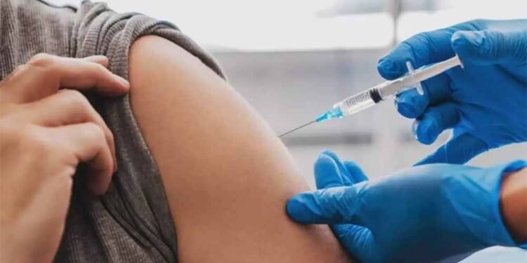 कैंसर से बचाव की पहल: किशोरियों को मुफ्त HPV वैक्सीन, शुरू हुआ खास अभियान
