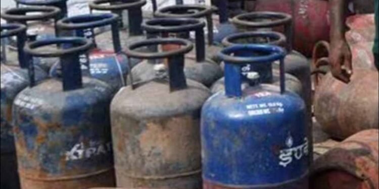 कमर्शियल LPG पर कटौती: अब केवल 20% सप्लाई, प्रशासन ने तय की नई प्राथमिकताएं