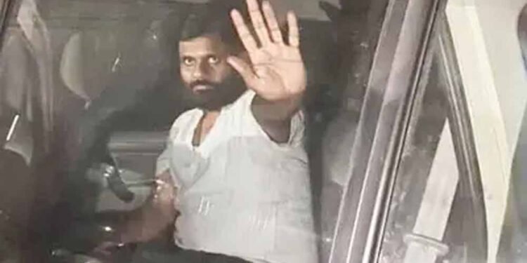 PM मोदी पर विवादित टिप्पणी भारी पड़ी: कांग्रेस नेता विनोद तिवारी को दिल्ली पुलिस ने किया गिरफ्तार