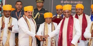 दीक्षा प्राप्‍त करने के बाद विद्यार्थी समाज और देश के विकास में सहयोग दें और बने जिम्‍मेदार नागरिक : राज्‍यपाल  पटेल