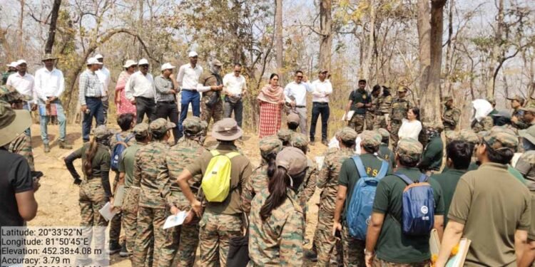 प्रशिक्षु आईएफएस अधिकारियों ने छत्तीसगढ़ में भू-जल संरक्षण कार्यों का किया अध्ययन प्रशिक्षु आईएफएस अधिकारियों ने