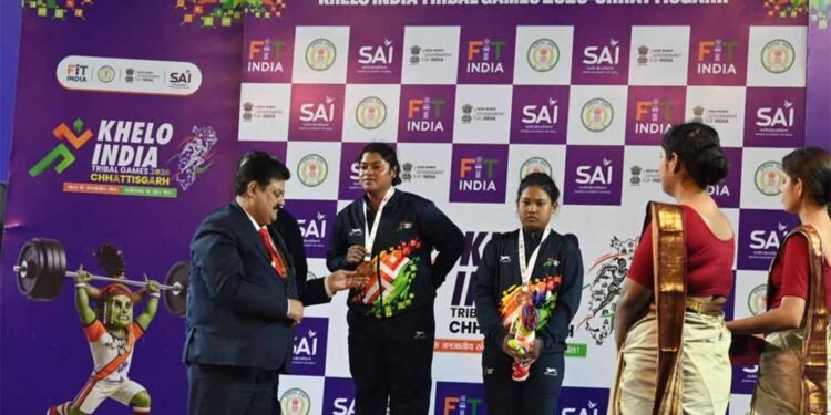 खेलो इंडिया ट्राइबल गेम्स 2026: निकिता ने रचा इतिहास, भारोत्तोलन में कुल 160 किलोग्राम उठाकर छत्तीसगढ़ को दिलाया पहला स्वर्ण