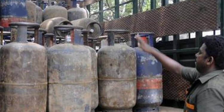 वाणिज्यिक LPG पर बड़ा फैसला: आवंटन 50% बढ़ा, लेकिन नई शर्तों ने बढ़ाई टेंशन