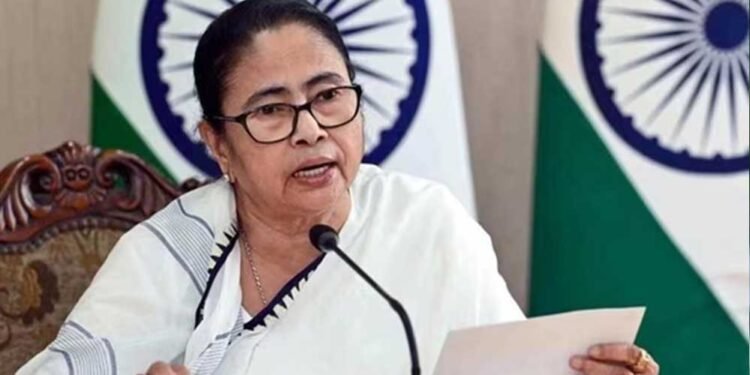 बंगाल चुनाव से पहले ममता का बड़ा दांव, बेरोजगार युवाओं को हर महीने मिलेगा 1500