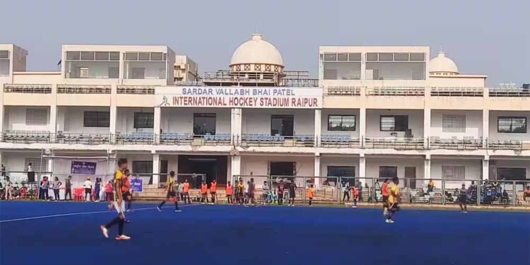 शनल ट्राइबल गेम्स : रायपुर में होंगे हॉकी, फुटबॉल, तैराकी, तीरंदाजी और वेट-लिफ्टिंग के आयोजन