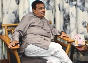 केंद्रीय परिवहन मंत्री  नितिन गडकरी से मिले उपमुख्यमंत्री  विजय शर्मा