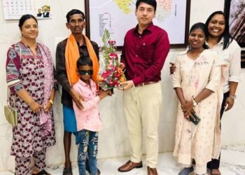 बस्तर के नन्हे ललित की आंखों में लौटी रोशनी जिला अस्पताल में हुआ जन्मजात मोतियाबिंद का सफल ऑपरेशन