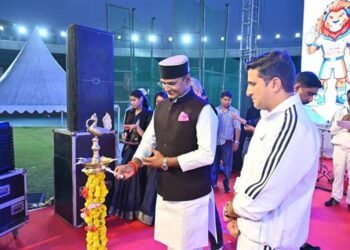 खुद फिट रहें और परिवार को भी करें प्रेरित- मंत्री  विश्वास सारंग