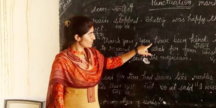 TET अनिवार्यता के विरोध में 4 अप्रैल को दिल्ली में बड़ा प्रदर्शन, छत्तीसगढ़ से 25 हजार शिक्षक होंगे शामिल